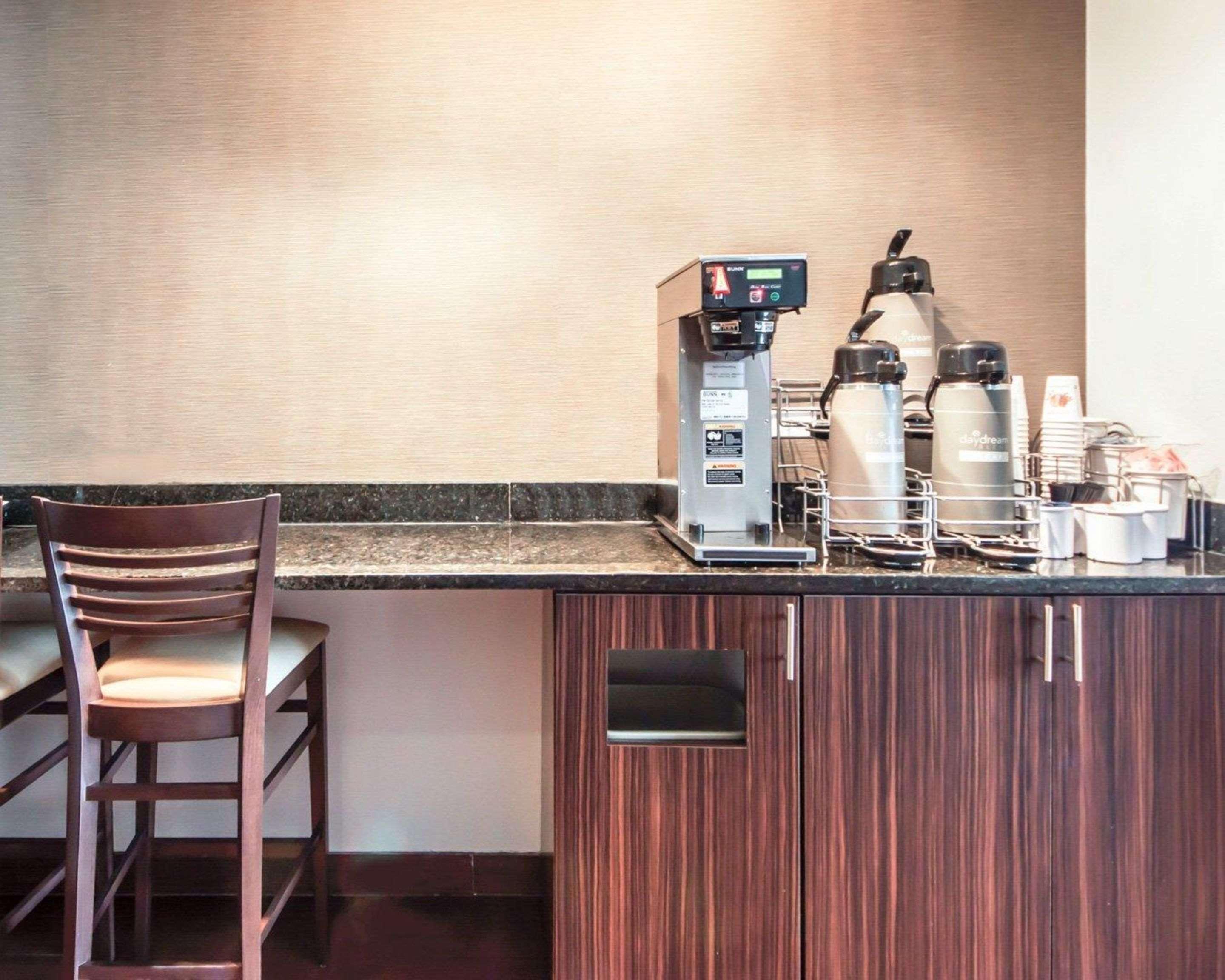 Sleep Inn & Suites Hennessey North Kültér fotó