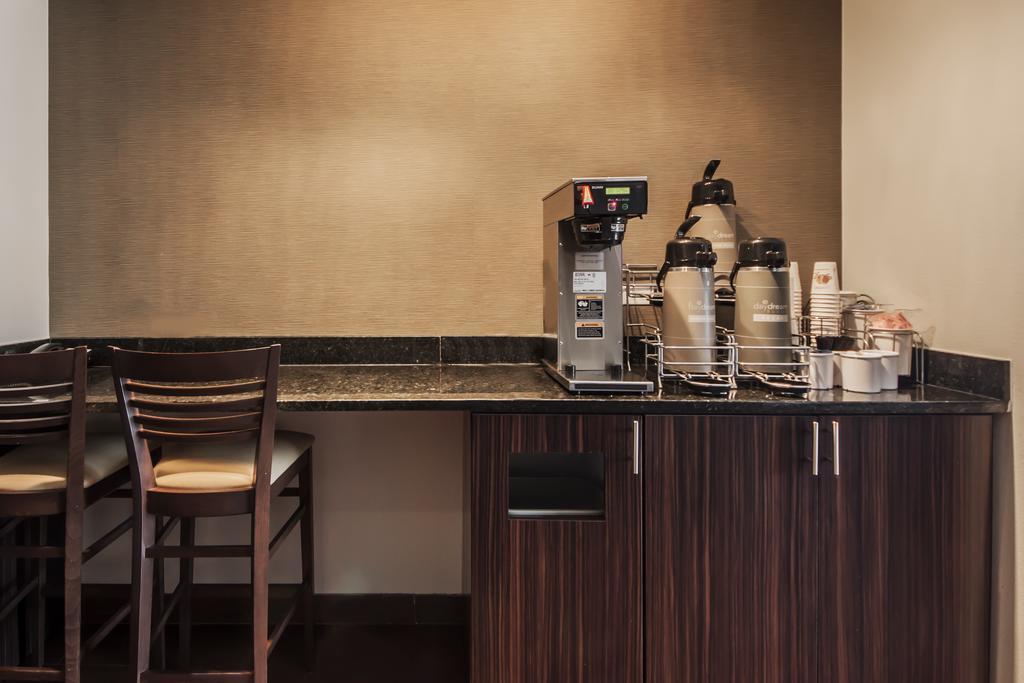 Sleep Inn & Suites Hennessey North Kültér fotó