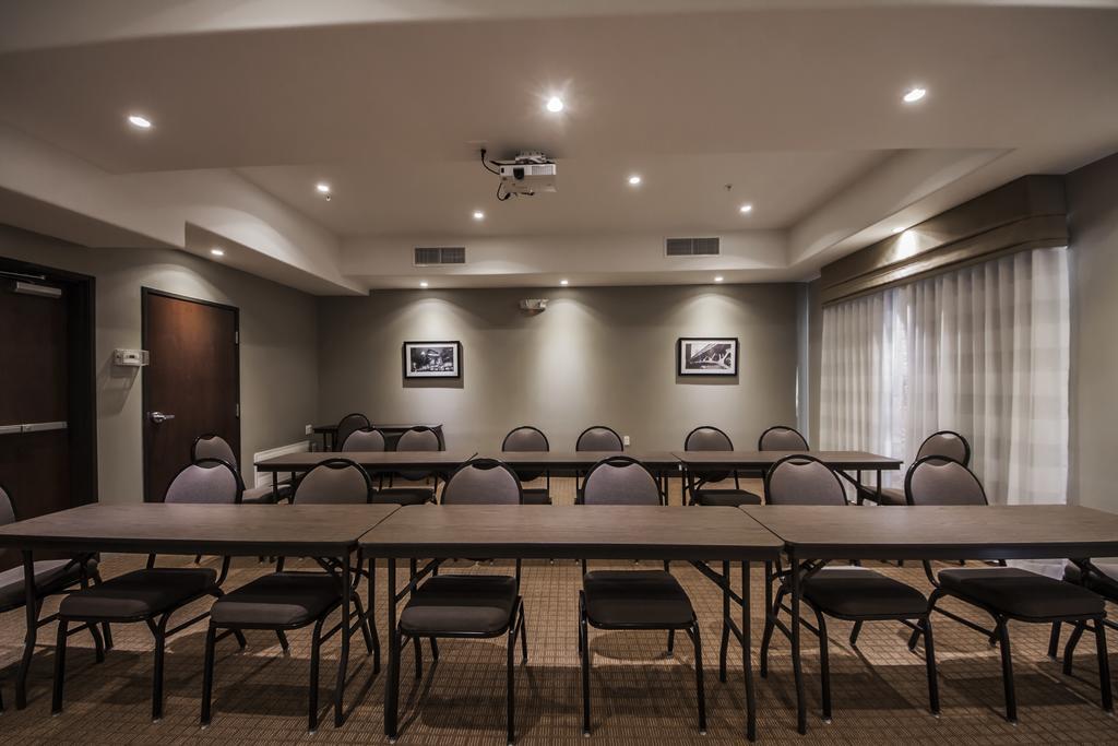 Sleep Inn & Suites Hennessey North Kültér fotó
